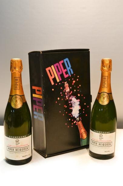 null 2 Blles	Champagne PIPER-HEIDSIECK Brut " Cuvée des Ambassadeurs "		NM

	Vieilles...