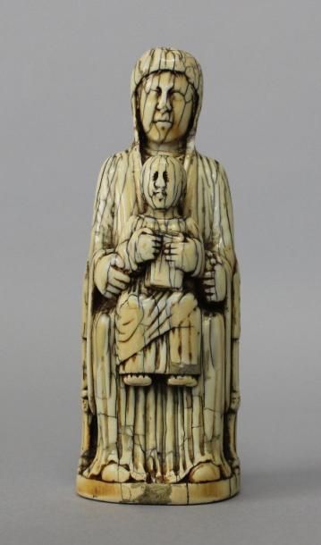 null Vierge à l'adoration des Mages
Ivoire
Aubrac, deuxième moitié du XIème siècle
(Ivoire...