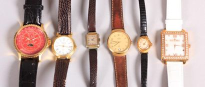 null Lot comprenant six montres, le cadran en métal doré de marque respective Clyda,...