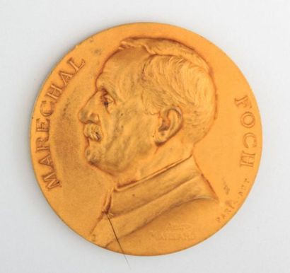 null Médaille en bronze doré Maréchal Foch, commandant en chef des armées opérant...