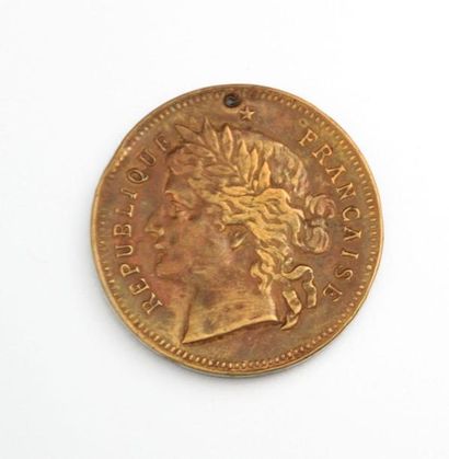 null Médaille Honneur a adresse - République Française 

Métal 

Diam. : 39 mm

(percée...