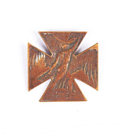 null Insigne en métal en forme de croix Journée du Poilu 1915

(oxydations)

3,5...