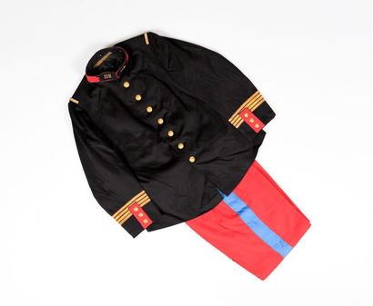 null Uniforme de commandant d'infanterie (112ème RI) - veste noire à sept boutons...