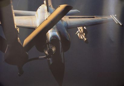 null Lot comprenant : 

- Calendrier de l'armée de l'air de 1989 illustré par Brenet,...