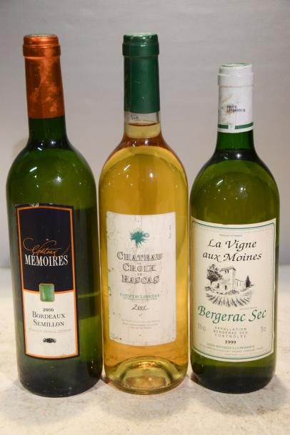 null Lot de 3 blles de vin blanc comprenant :		

1 Blle	CH. MÉMOIRES 	Bordeaux	2006

1...