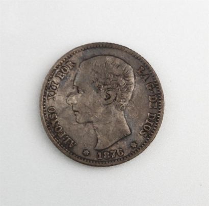 null ESPAGNE
Una peseta Alfonso XII, 1876
Diam. : 24 mm
(quelques usures)