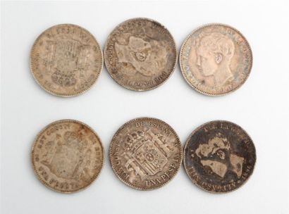 null ESPAGNE
Lot composé de six pièces dont une peseta Alfonso XIII datées 1896 (1),...