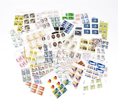 Lot de timbres en vrac non oblitérés France
(non...