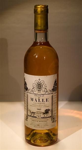 null 1 Blle	CH. DE MALLE	Sauternes GCC	1983

	Et. légèrement tachée. N : bas gou...
