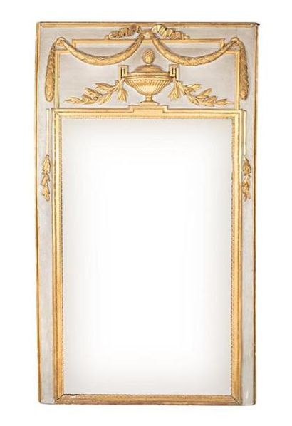 null Miroir de boiserie de forme rectangulaire en bois et stuc mouluré, sculpté peint...