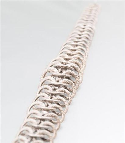 null Collier à gros maillons décroissants en argent
Long. : 44,5 cm
