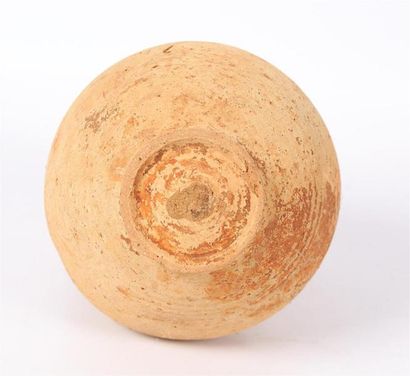 null Cruche romaine tardive en terre cuite 
Haut. : 25 cm
(usures)


