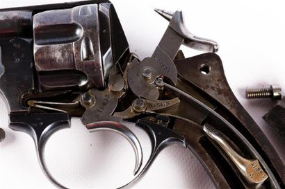null Revolver réglementaire pour officier modèle 1874, calibre 11 mm, Mre d'Armes...