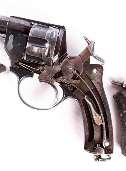 null Revolver réglementaire pour officier modèle 1874, calibre 11 mm, Mre d'Armes...