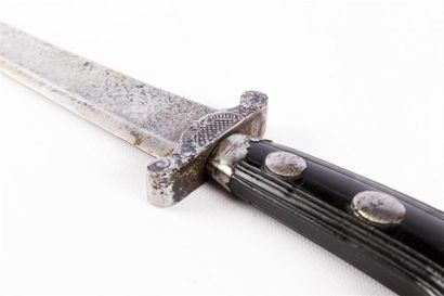null Couteau de chasse, issu d'une dague de vènerie, lame de 30,5 cm, à dos plat...