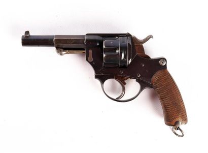 null Revolver pour officier type 1874 calibre 11 mm, fabrication privée par la Manufacture...