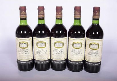 null 5 Blles	CH. LABÉGORCE	Margaux	1974
	Et. un peu tachées. N : 1 bas goulot, 2...