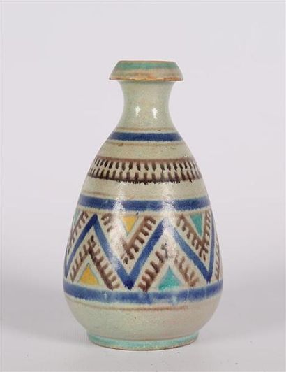 null BOUJEM'A LAMALI (1890-1971), Atelier de

Vase/bouteille en céramique à émail...