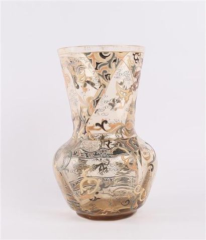 null GALLÉ Émile (1846-1904)
Vase de forme balustre évasée en cristal légèrement...