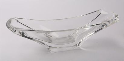 null DAUM FRANCE

Coupe de forme libre en cristal translucide

Signée à la pointe...