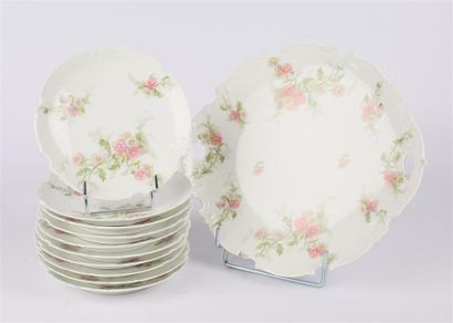null Service à gâteau en porcelaine blanche à décor de jetées de bouquets de fleurs,...