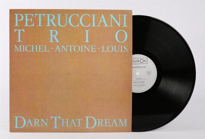 null PETRUCCIANI TRIO - Dan that dream
1 Disque 33T sous pochette et chemise cartonnée
Label...
