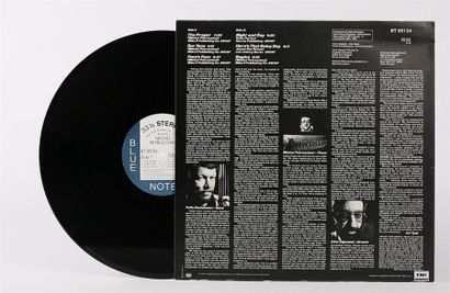 null THE MICHEL PETRUCCIANI TRIO - Pianism
1 Disque 33T sous pochette et chemise...