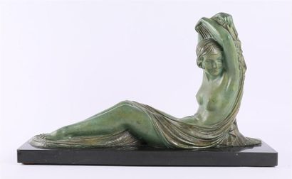 null CHIPARUS Demeter (1886-1947), Edition Etling Paris
Femme drapée s'étirant
Bronze...