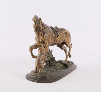 null LENORDEZ Pierre (1815-1892)
Chien et cheval jouant
Bronze à patine médaille
Signé...