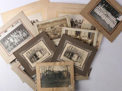 null [BORDEAUX D'ANTAN]
Lot comprenant quatorze photographies anciennes de classe...