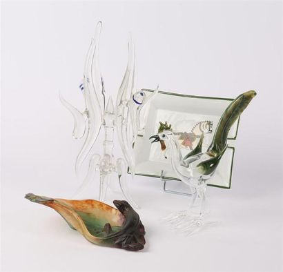 null Lot comprenant une sculpture en verre soufflé figurant un oiseau (Haut. : 21...