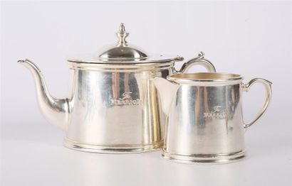 null Partie de service à thé en métal argenté marqué "The Merrion" comprenant une...