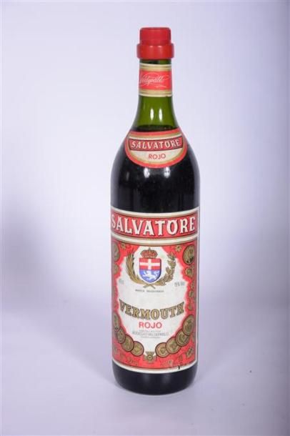 null 1 Blle	VERMOUTH rouge SALVATORE (Espagne)		
	Et. légèrement tachée. N : imp...