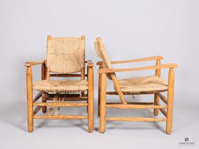 null PERRIAND Charlotte (1903-1999)
Paire de fauteuils dit paillés en frêne
Haut....