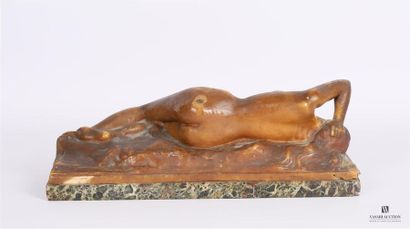 null VERNHES Henri Edouard (1854-1901)
Femme nue allongée
Cire sur contre socle en...