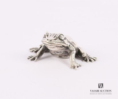 null Sujet en argent figurant une grenouille
(manque un doigt)
Haut. : 2,2 cm - Larg....