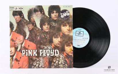 null PINK FLOYD - The piper at the gates of dawn
1 Disque 33T sous pochette et chemise...