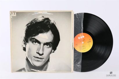 null JAMES TAYLOR 
1 Disque 33T sous pochette et chemise cartonnée
Label : CBS RECORDS...