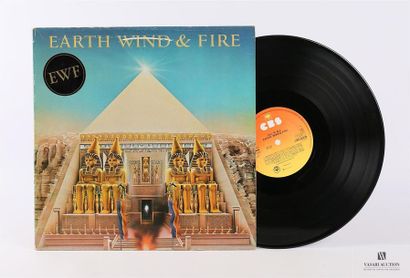 null EARTH WIND & FIRE - All'n all 
1 Disque 33T sous pochette et chemise cartonnée
Label...