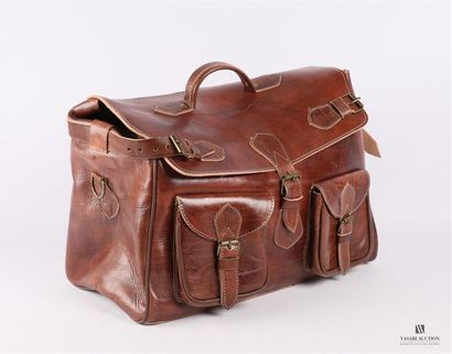 null Cartable en cuir marron, système de fermeture à zip
Haut. : 36 cm - Long. :...