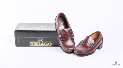 null SEBAGO (junior) - Mocassin en cuir bordeaux - Semelle extérieure en cuir avec...