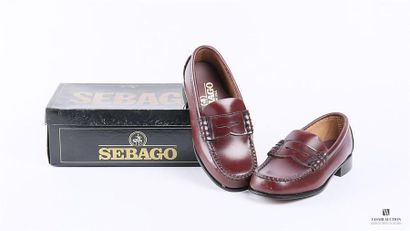 null SEBAGO (junior) - Mocassin en cuir bordeaux - Semelle extérieure en cuir avec...