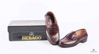 null SEBAGO (junior) - Mocassin en cuir bordeaux - Semelle extérieure en cuir avec...