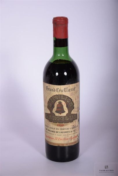 null 1 Blle	CH. L'ANGÉLUS	St Emilion GCC	1959
	Et. fanée et tachée et un peu déchirée...