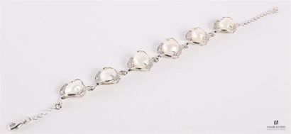 null Bracelet en métal argenté orné de perles de culture d'eau douce réhaussées de...