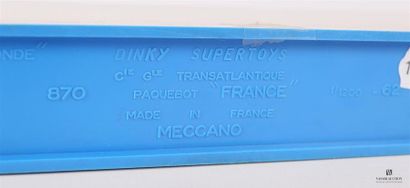 null DINKY SUPERTOYS (France)
Cie Gle Transatlantique Paquebot "France" - 870
Boite...