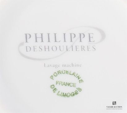 null LIMOGE - Philippe Deshoulières
Paire de deux tasses à café et leur sous-tasses...