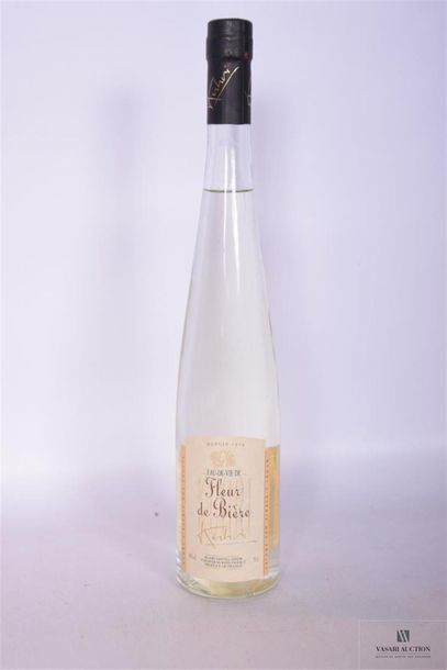 null 1 Blle	Eau de Vie de Fleur de Bière mise Kuhri (Colmar)		
	70 cl - 40°. Et....