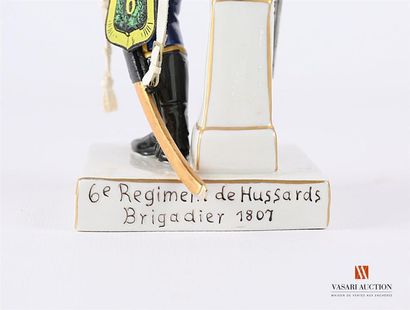 null VAN GERDINGE : 6ème Régiment de Hussards, Brigadier 1807, figurine en porcelaine...