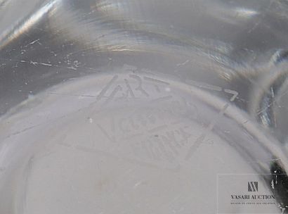 null ART VANNES FRANCE
Vase en cristal de forme corolle
Marqué au revers
Haut. :...